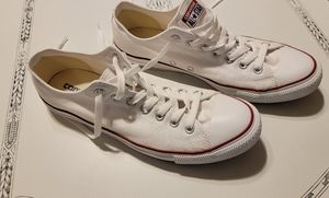 Converse size 10 ,white Chucks,EXCELLENT CONDITION,just washed, VERY light wear